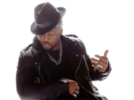 Photo Credit: RCA Records / Mary Ellen Matthews